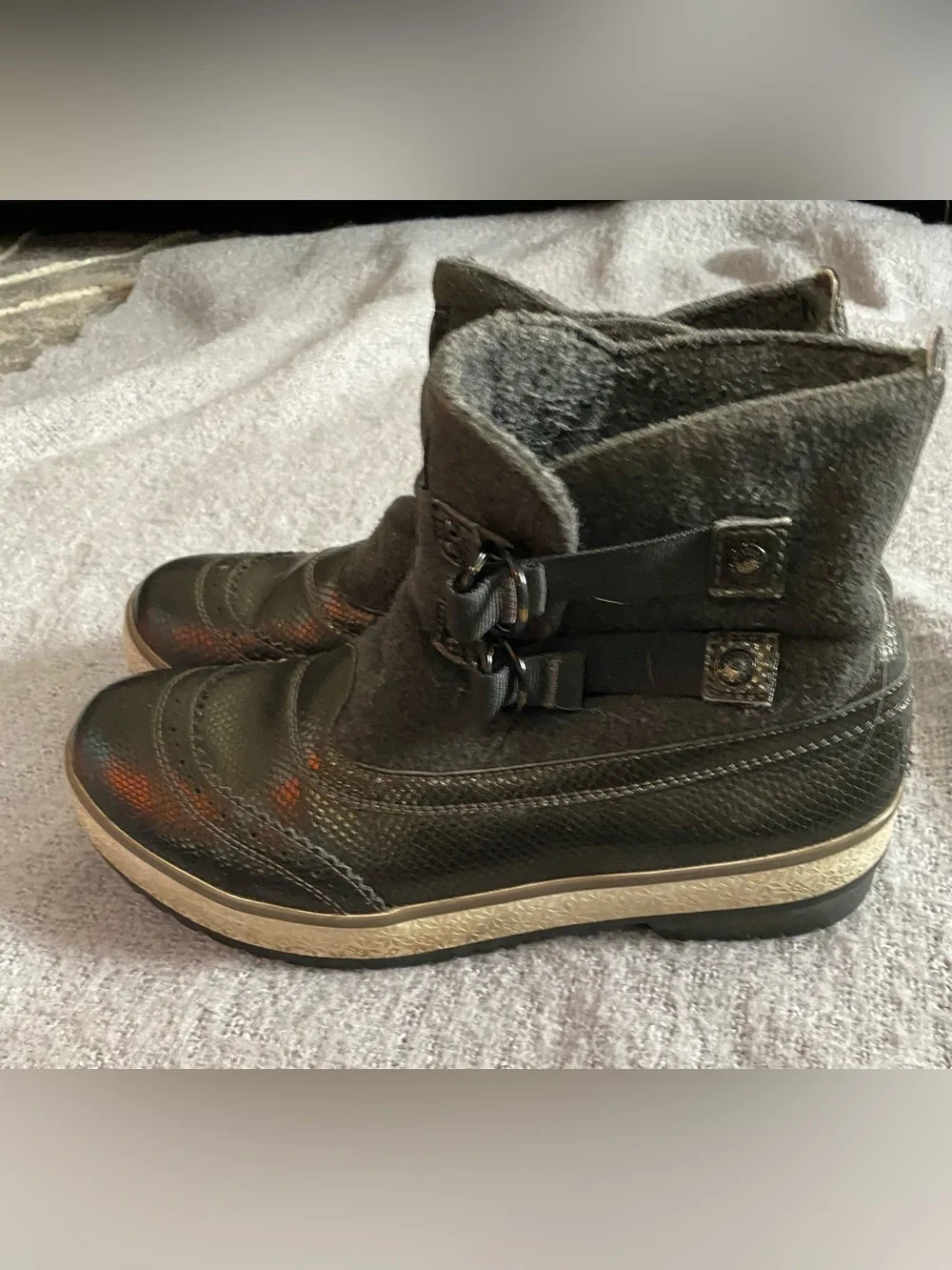 UGG Black Leather & Wool Hybrid Ankle Boots